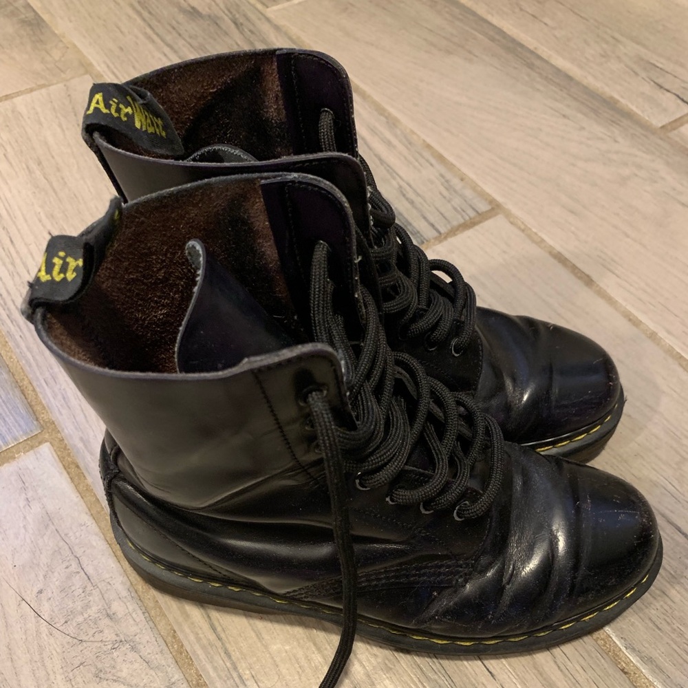 Authentic Vintage Made in England 90s Dr Martens 5